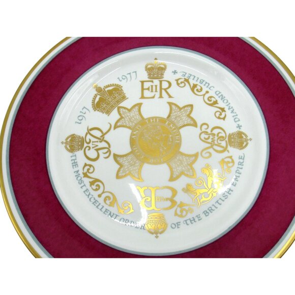 Caverswall Royal COMMEMORATIVE PLATE Most Excellent Order Of The British Empire - Picture 3 of 11